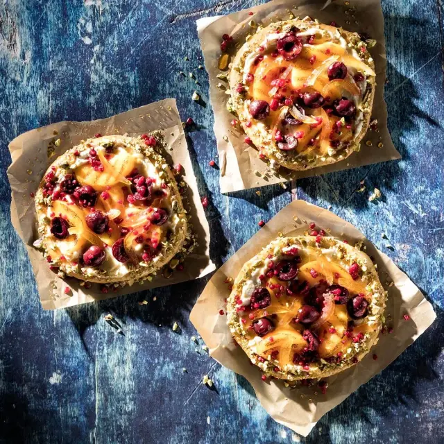Recipe Image: TF Sweet Cherry and Peach Fruit Pizza