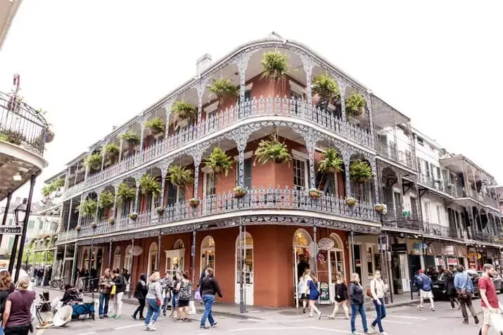 Lessons From Katrina: How New Orleans Restaurants Rebounded—And What It Means Today