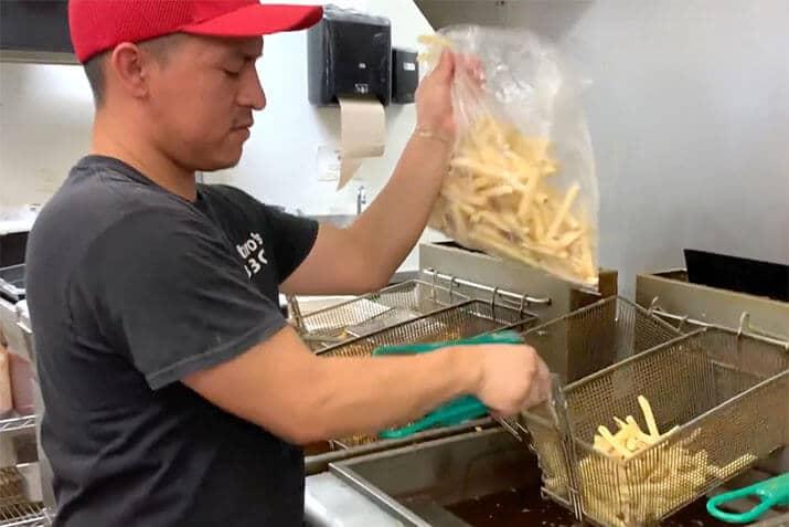 Is a 40+ Minute Hold Time for Fries Believable? Jethro's BBQ Finds Out.