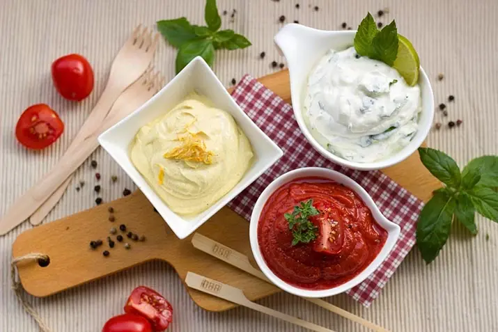 Best Way To Store Your Condiments, According To Experts