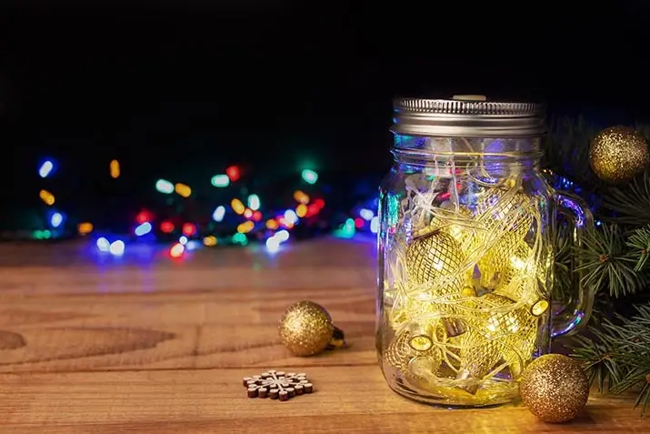 5 Festive Mason Jar Christmas Gifts